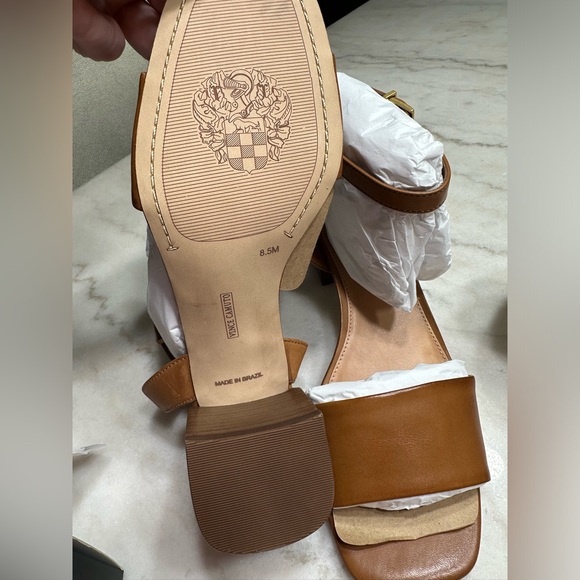 Vince Camuto Carliss sandals - Picture 3 of 6